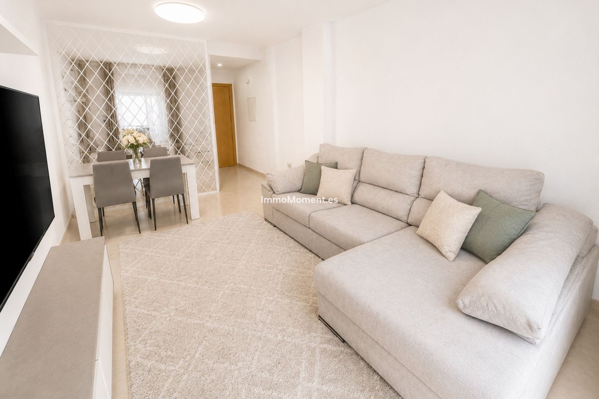 Wiederverkauf - Wohnung -   Inländisch - Guaro