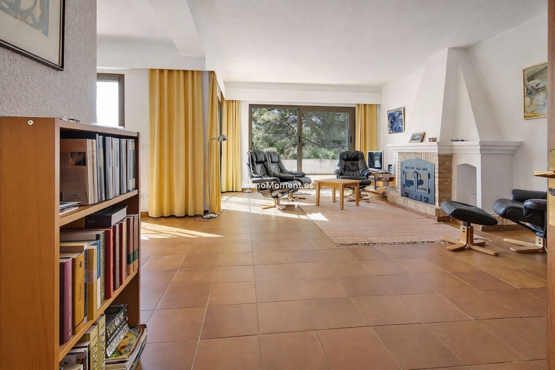 Wiederverkauf - Wohnung -   Inländisch - Istán