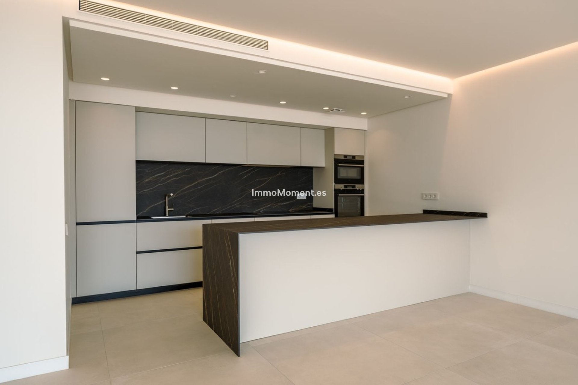 Wiederverkauf - Wohnung -   Inländisch - Ojén