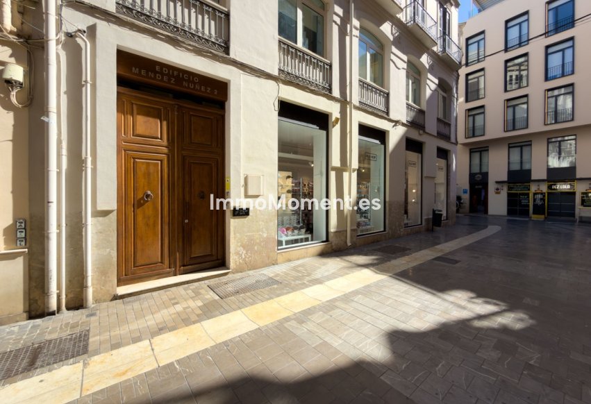 Wiederverkauf - Wohnung - Málaga - Centro Histórico