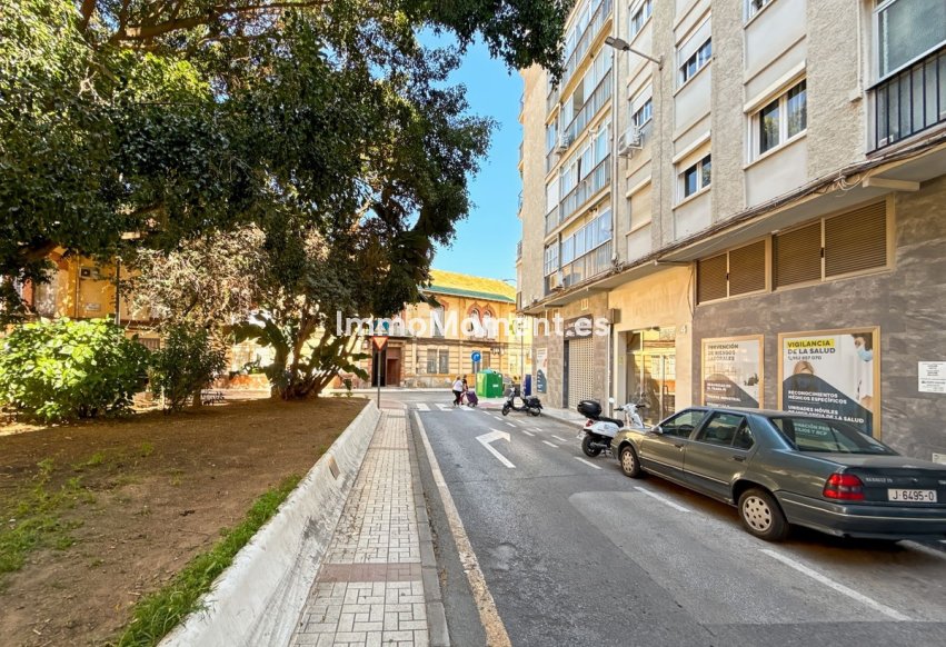 Wiederverkauf - Wohnung - Málaga - El Ejido