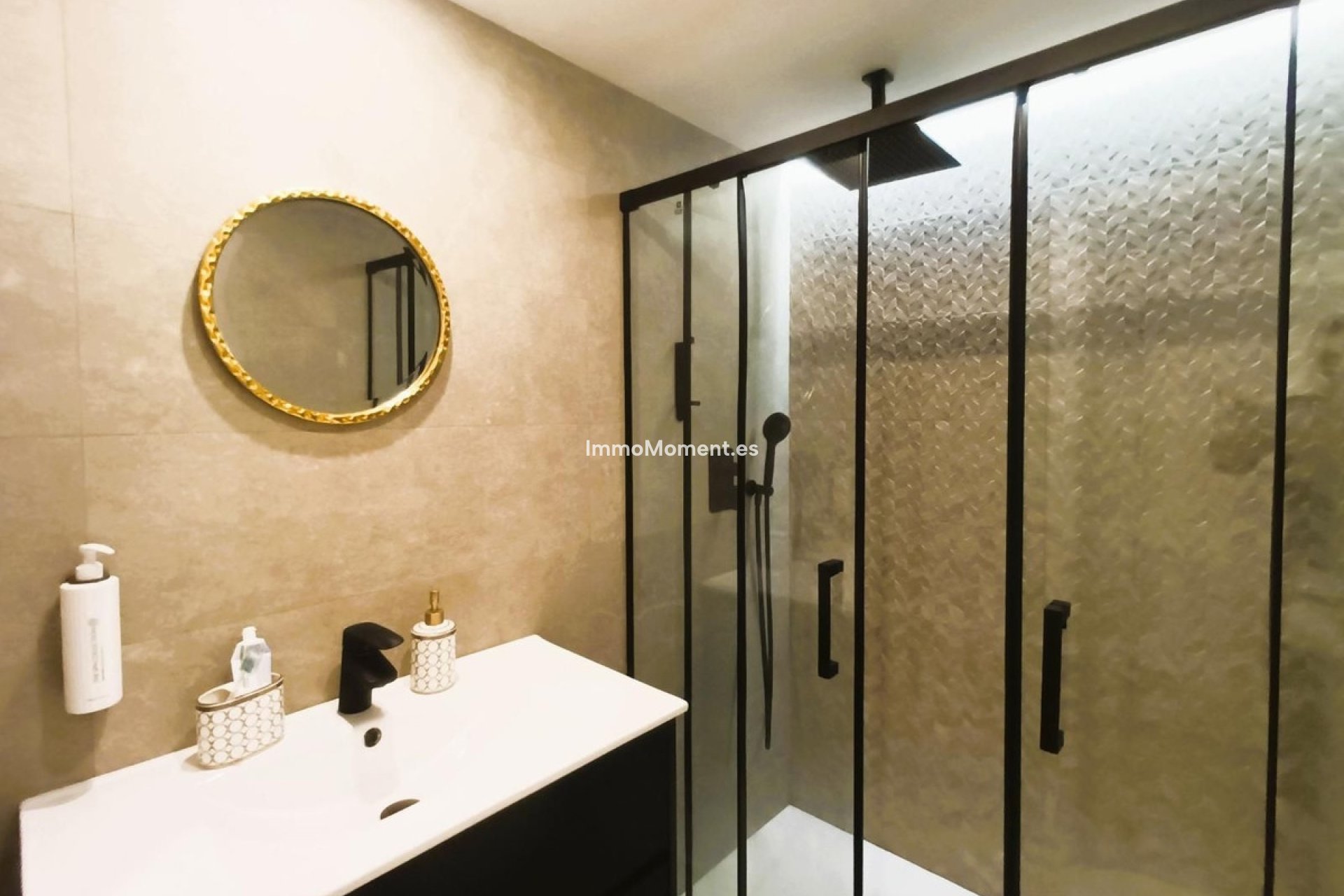 Wiederverkauf - Wohnung - Málaga - Málaga Centro