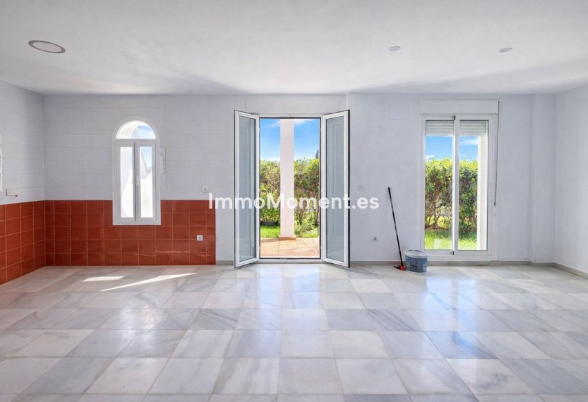 Wiederverkauf - Wohnung - Manilva - La Duquesa