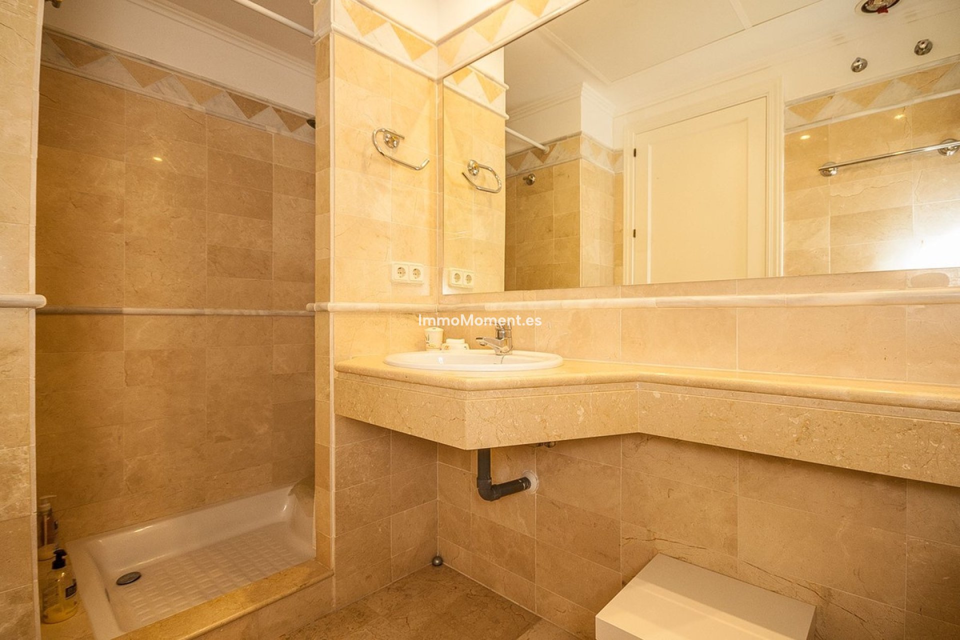 Wiederverkauf - Wohnung - Marbella - Elviria