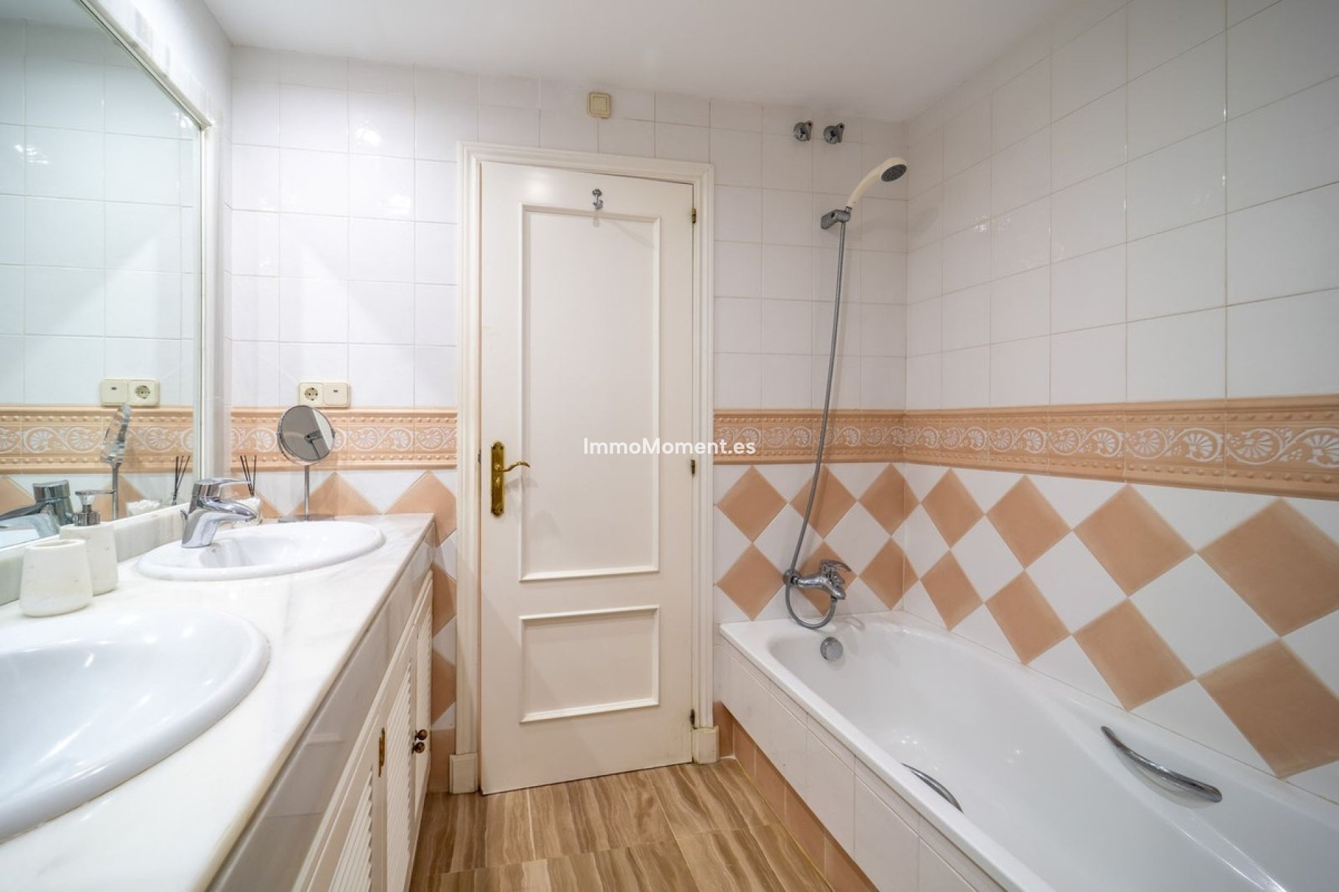 Wiederverkauf - Wohnung - Marbella - Elviria