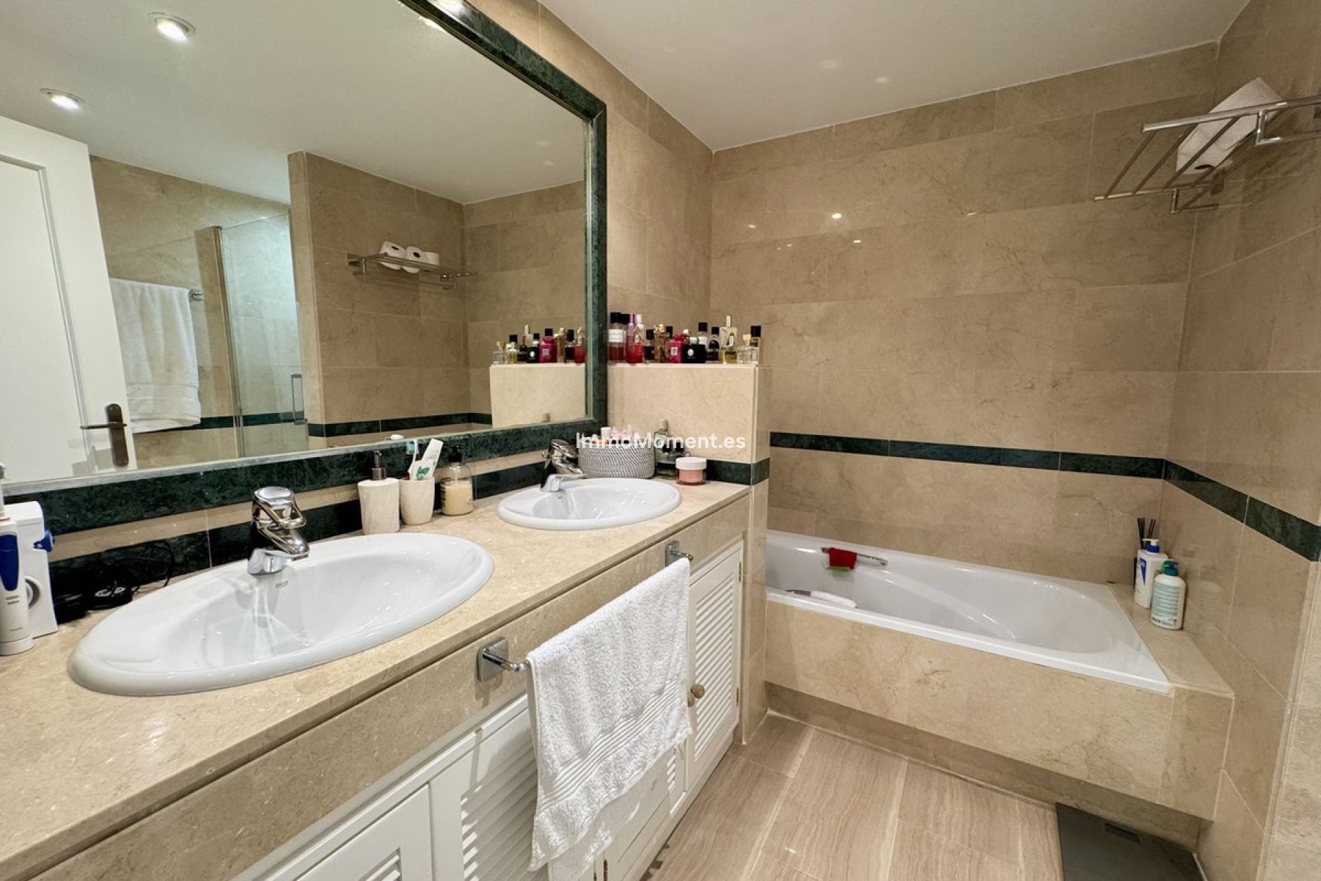 Wiederverkauf - Wohnung - Marbella - Elviria