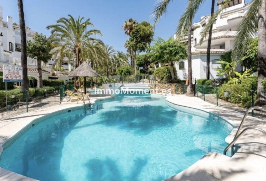 Wiederverkauf - Wohnung - Marbella - Elviria