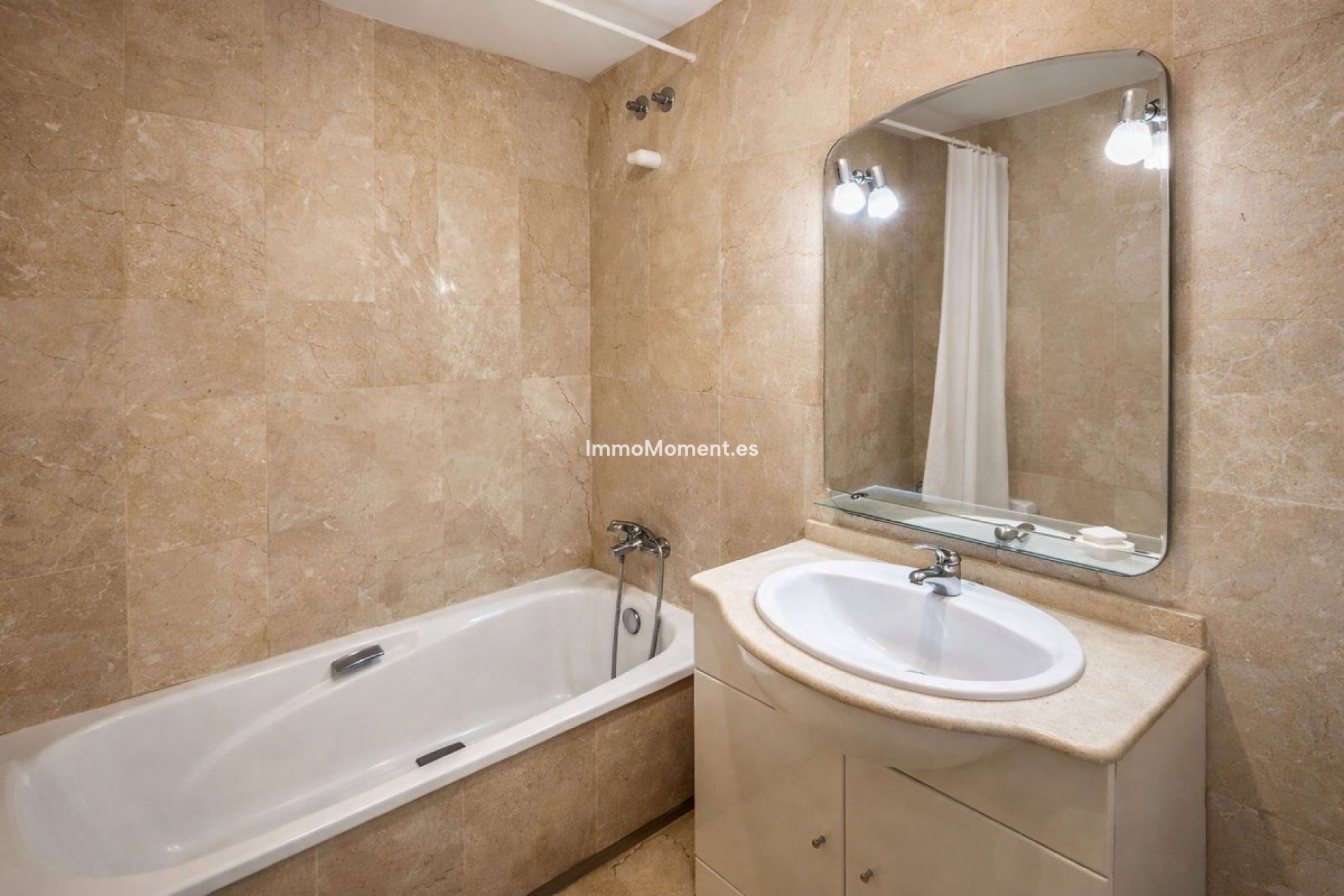 Wiederverkauf - Wohnung - Marbella - Guadalmina Alta