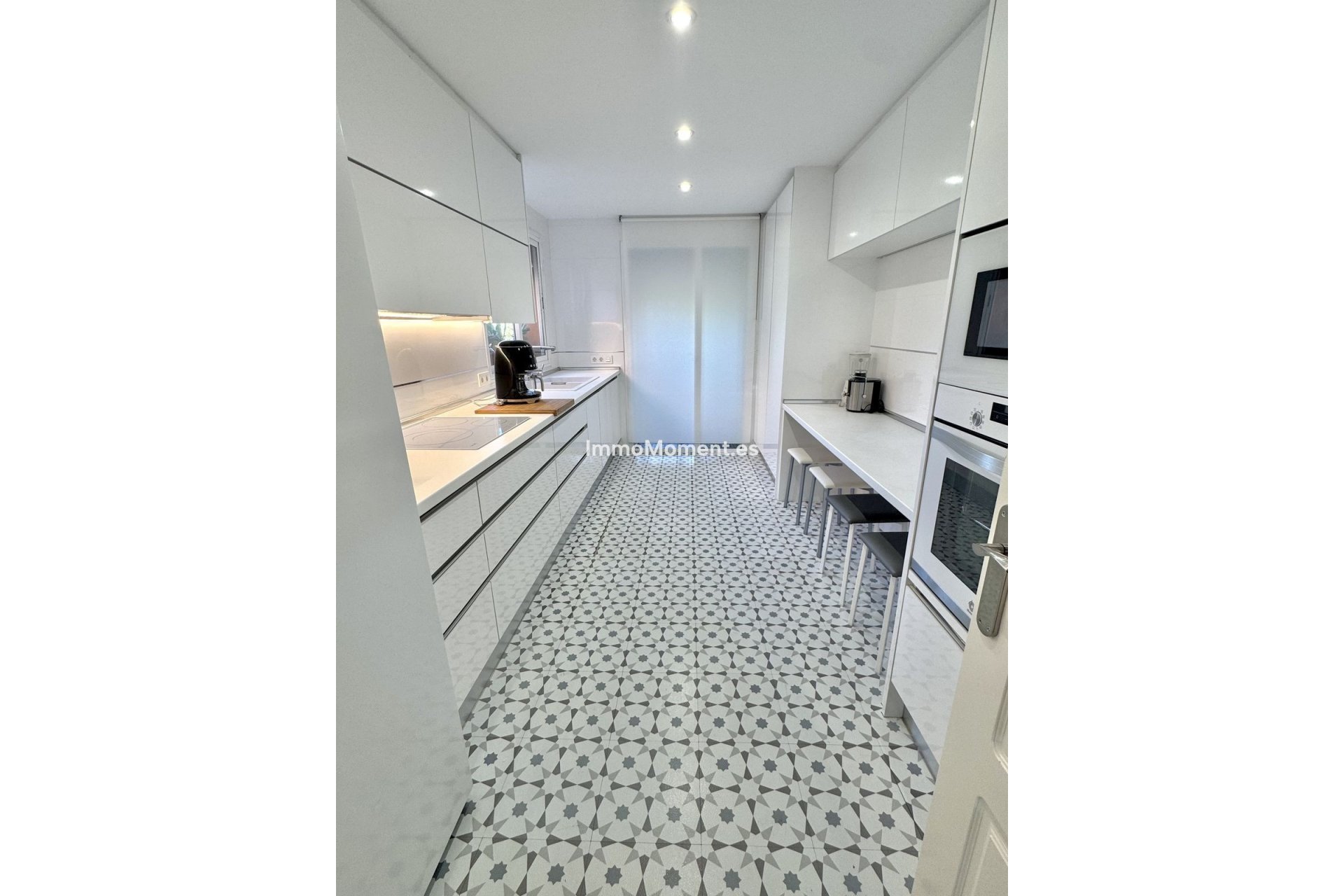 Wiederverkauf - Wohnung - Marbella - Guadalmina Baja