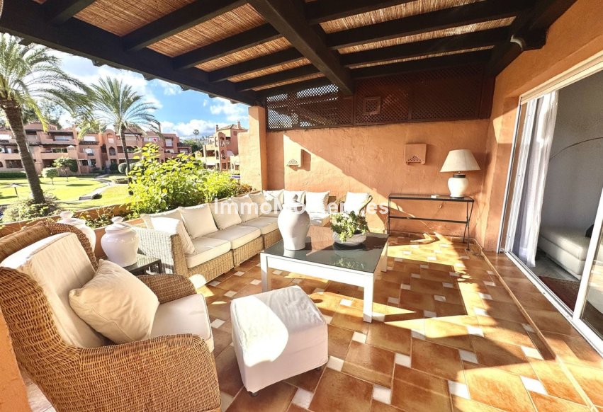 Wiederverkauf - Wohnung - Marbella - Guadalmina Baja