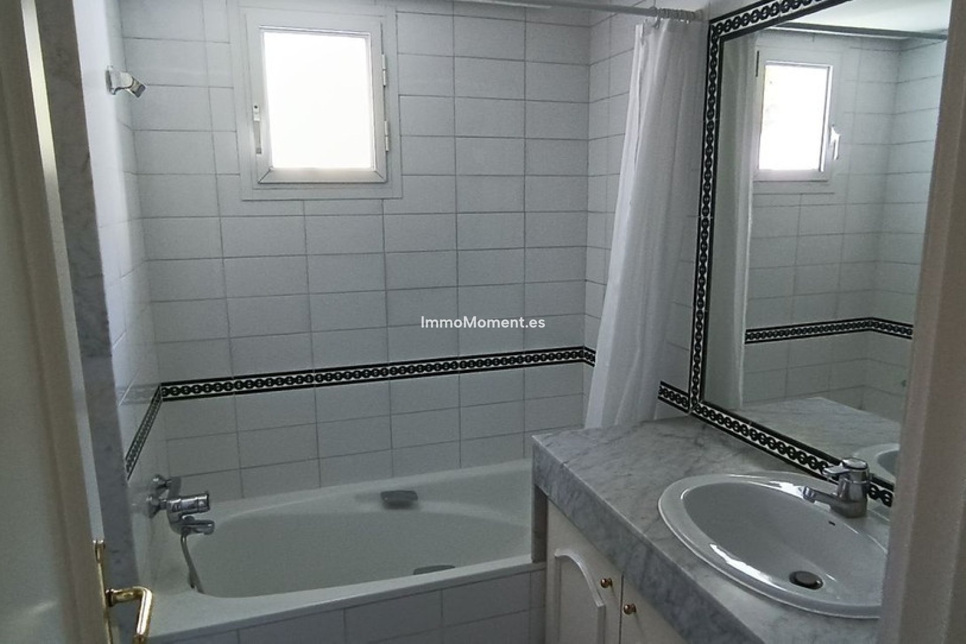 Wiederverkauf - Wohnung - Marbella - Guadalmina Baja