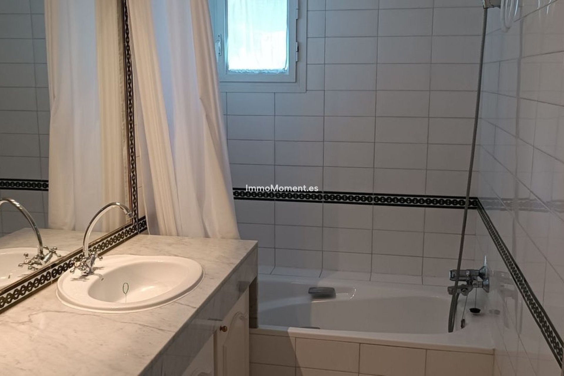 Wiederverkauf - Wohnung - Marbella - Guadalmina Baja