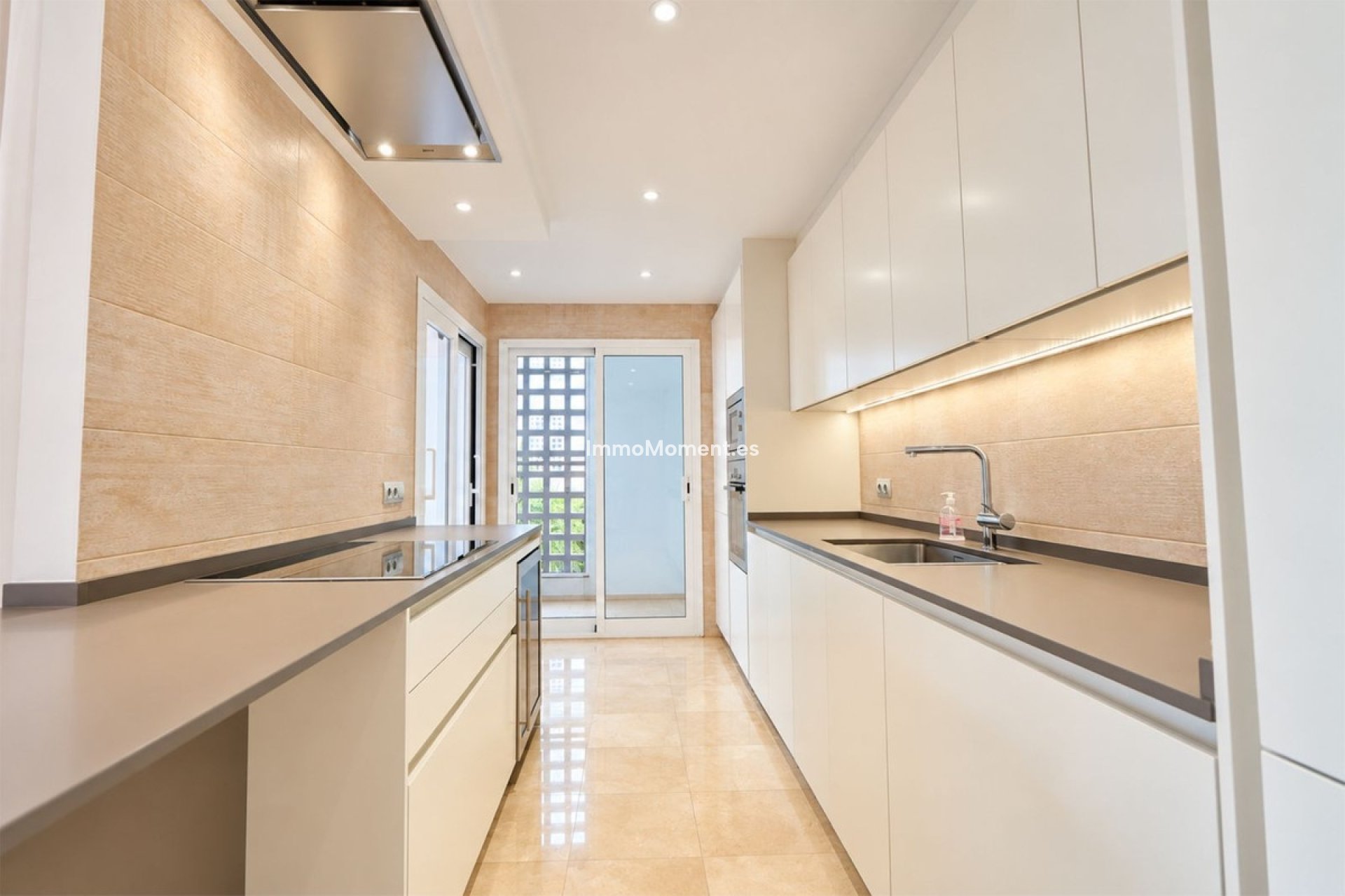 Wiederverkauf - Wohnung - Marbella - La Mairena