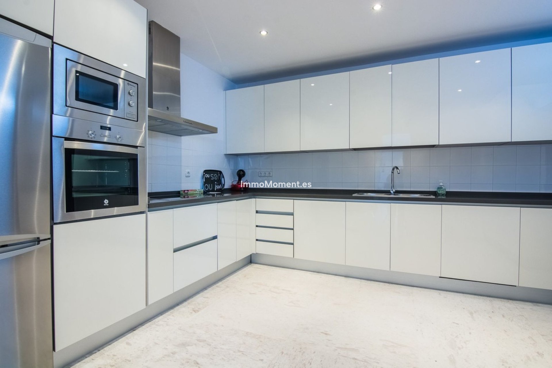 Wiederverkauf - Wohnung - Marbella - La Mairena