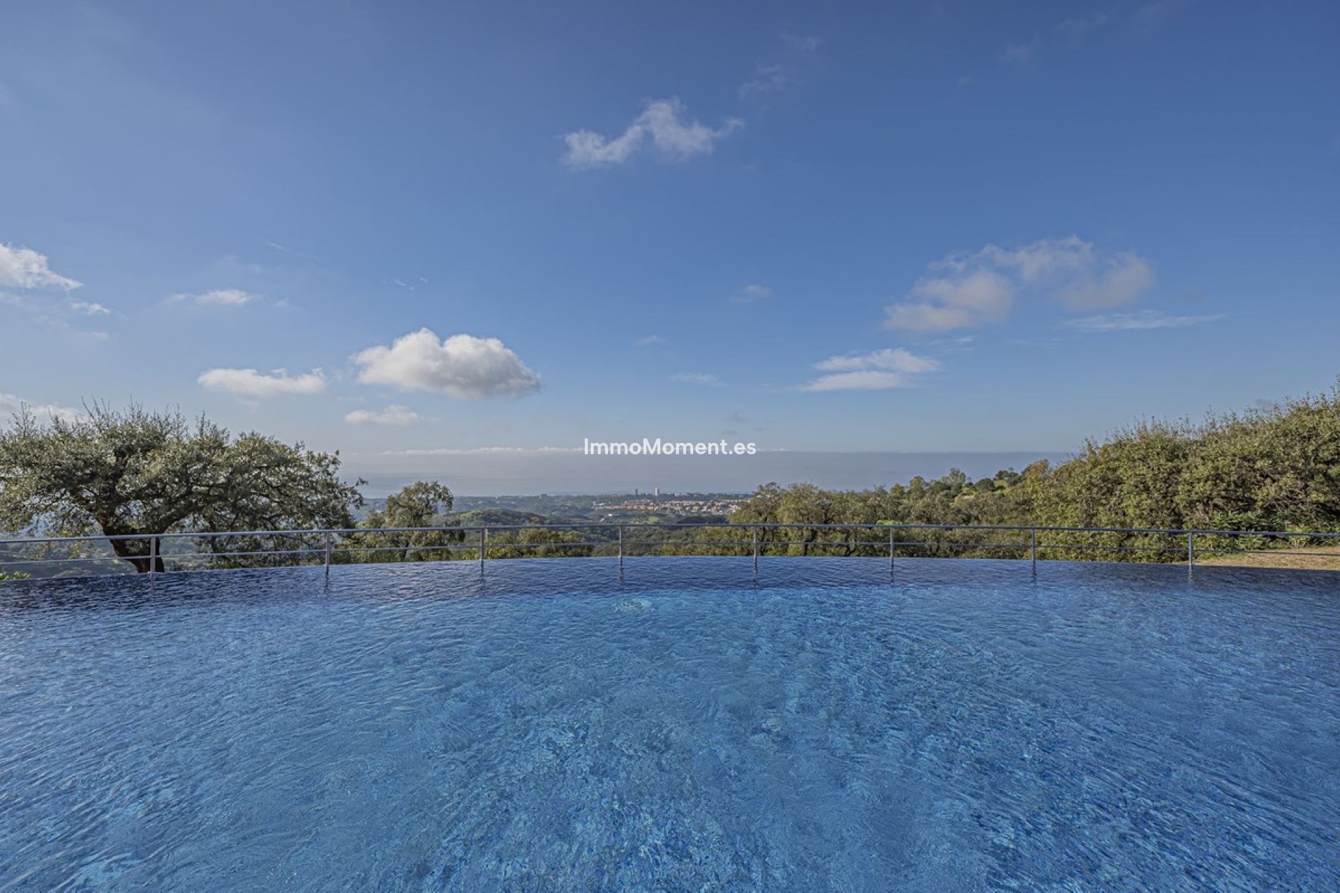 Wiederverkauf - Wohnung - Marbella - La Mairena