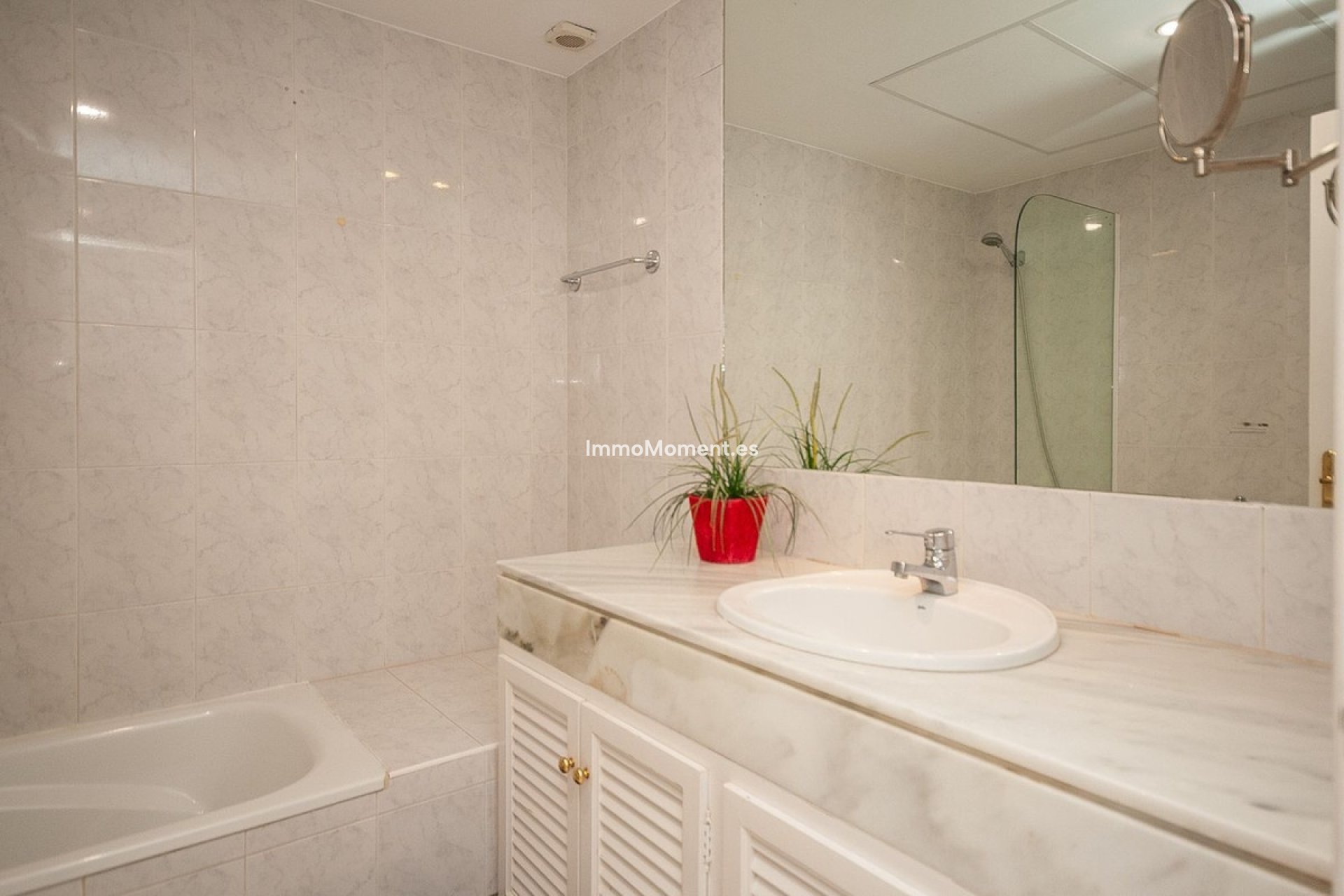 Wiederverkauf - Wohnung - Marbella - La Mairena