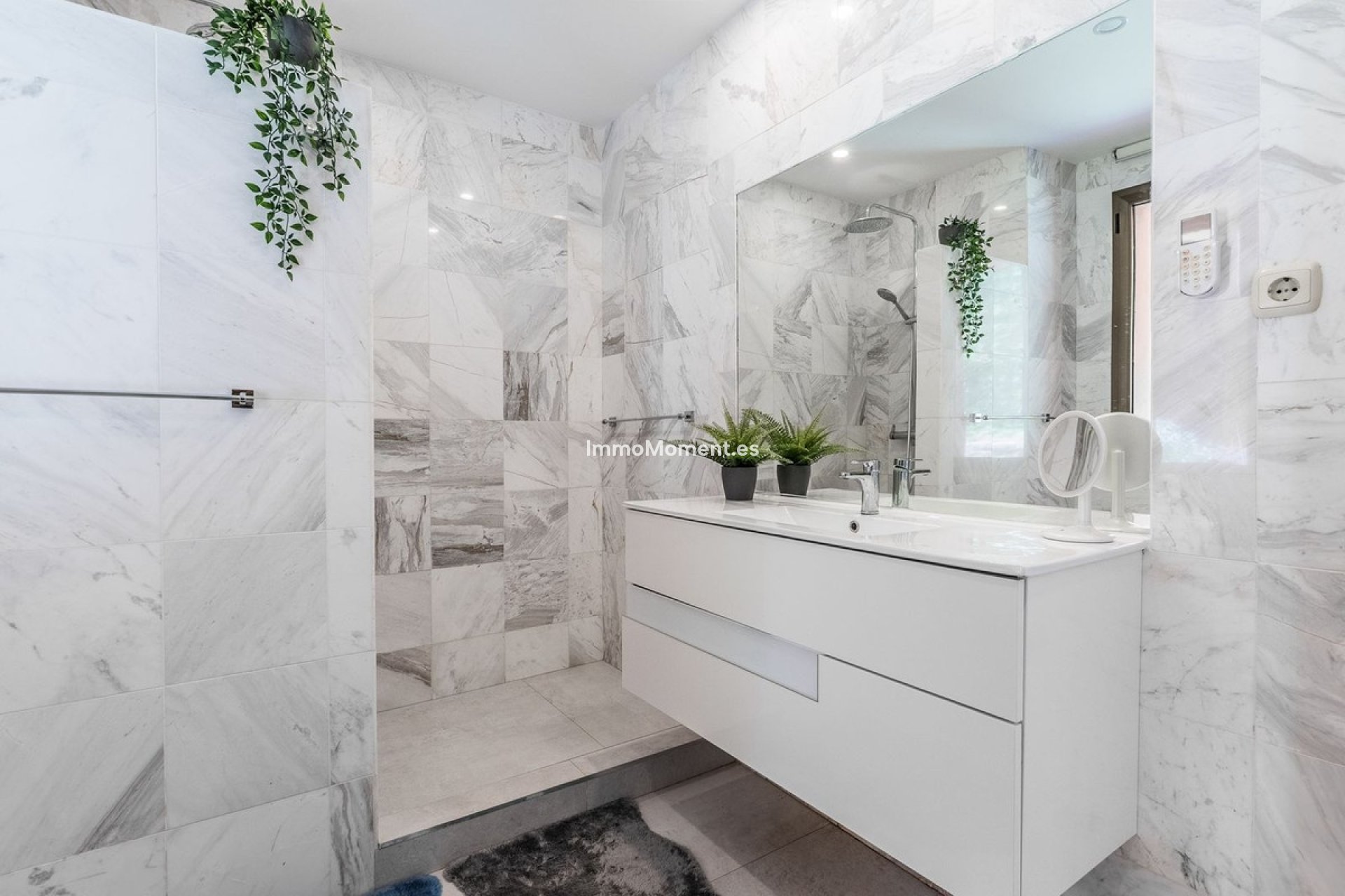 Wiederverkauf - Wohnung - Marbella - La Mairena