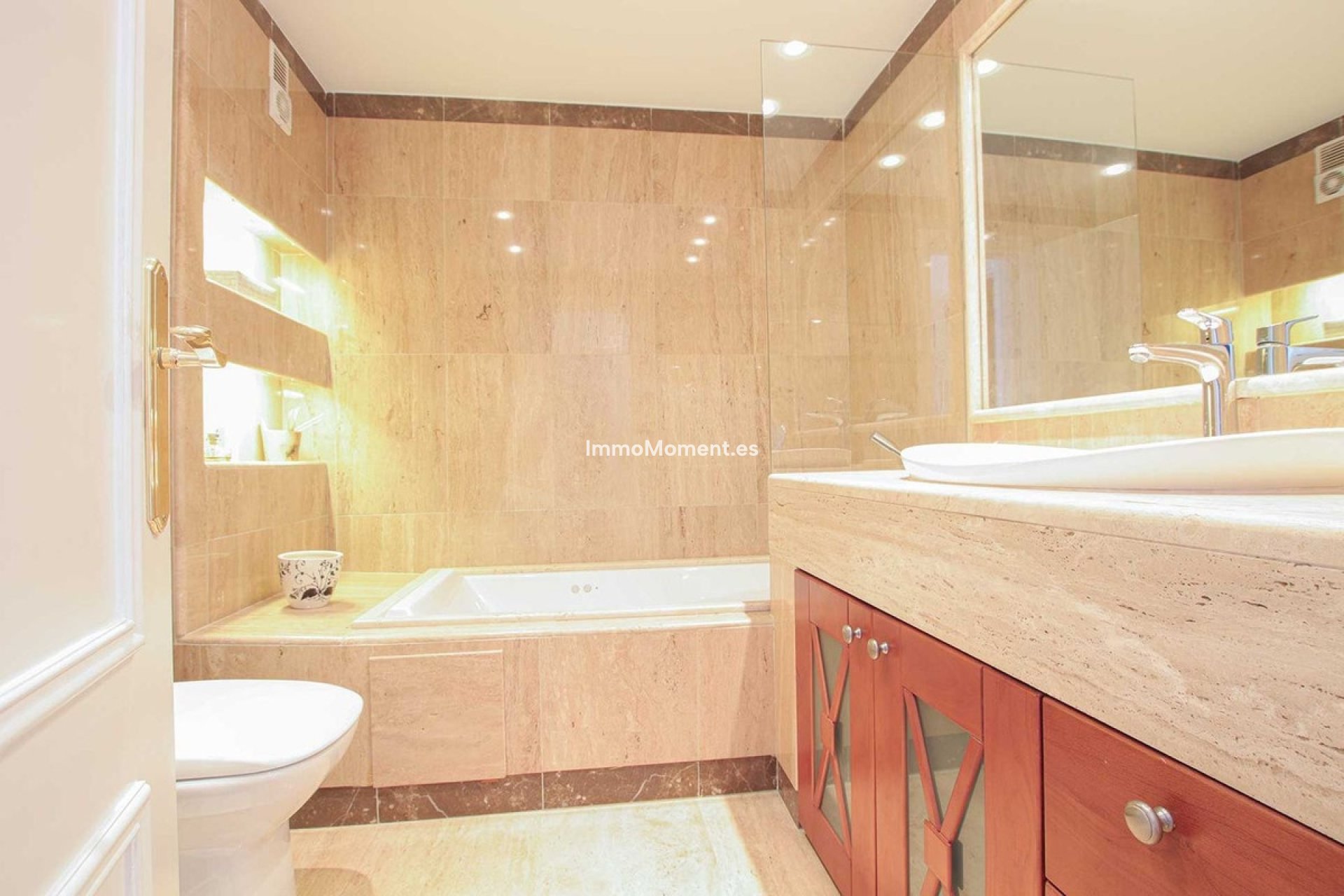 Wiederverkauf - Wohnung - Marbella - Nueva Andalucía