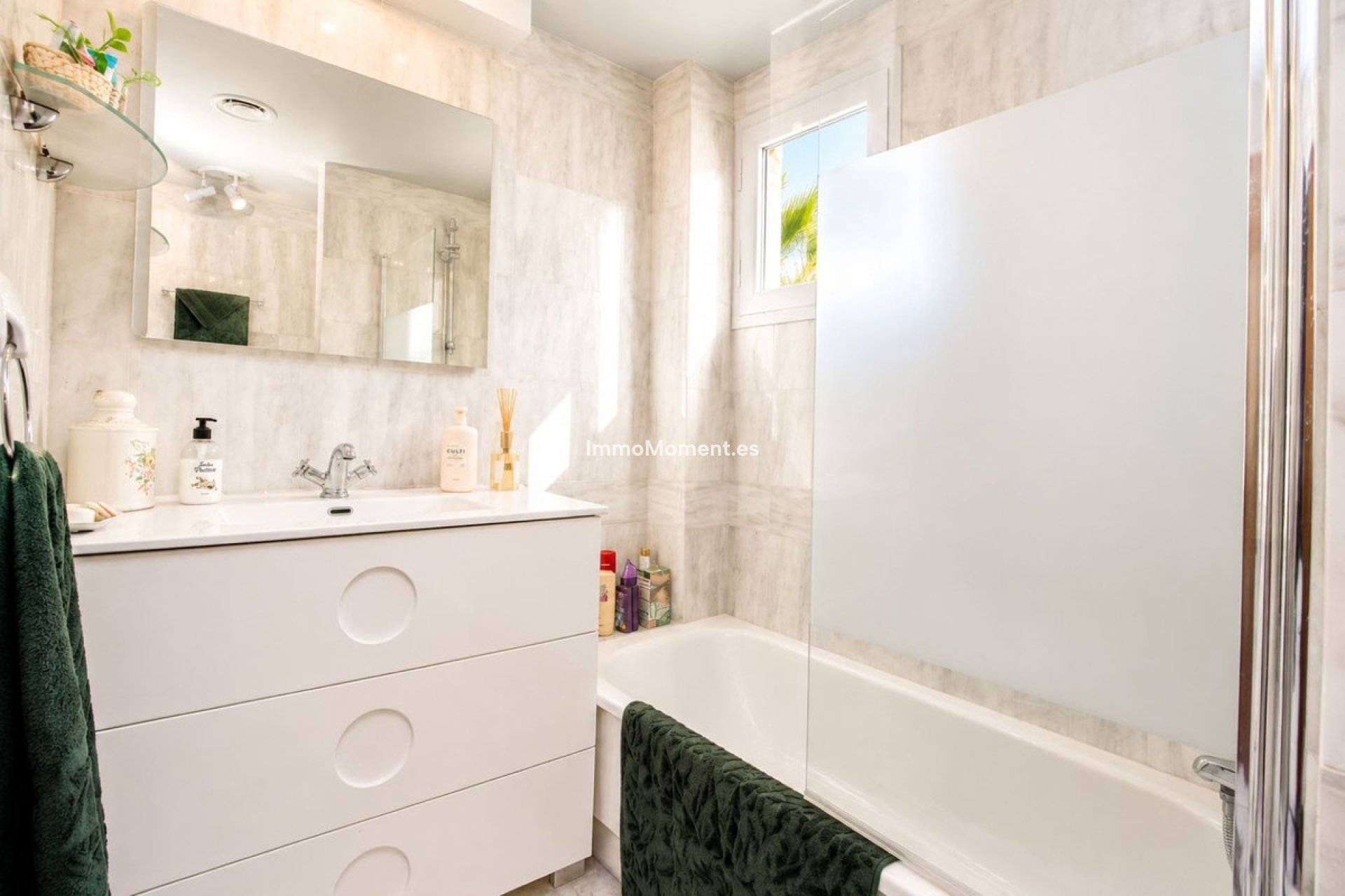 Wiederverkauf - Wohnung - Marbella - Nueva Andalucía
