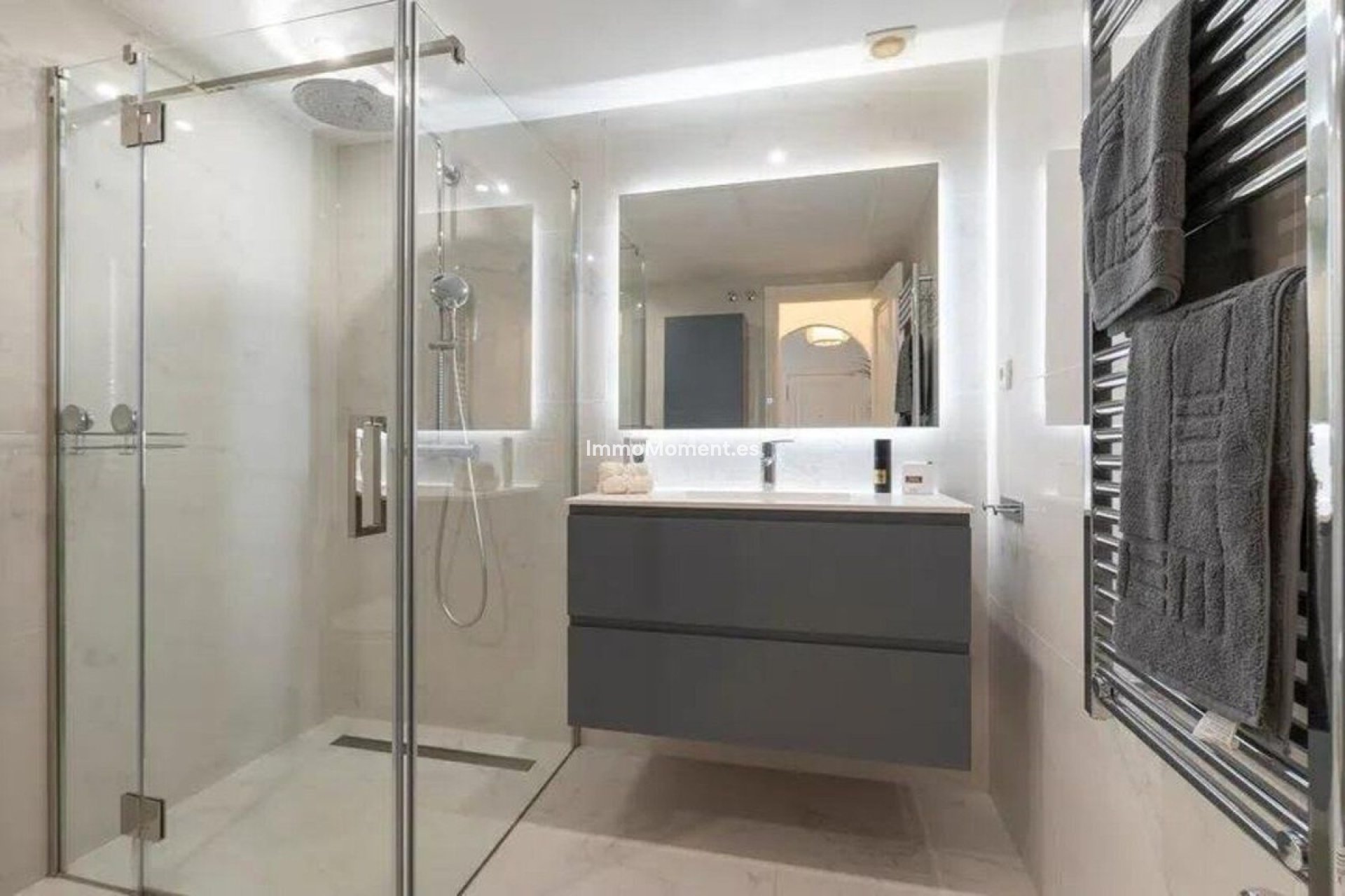 Wiederverkauf - Wohnung - Marbella - Nueva Andalucía