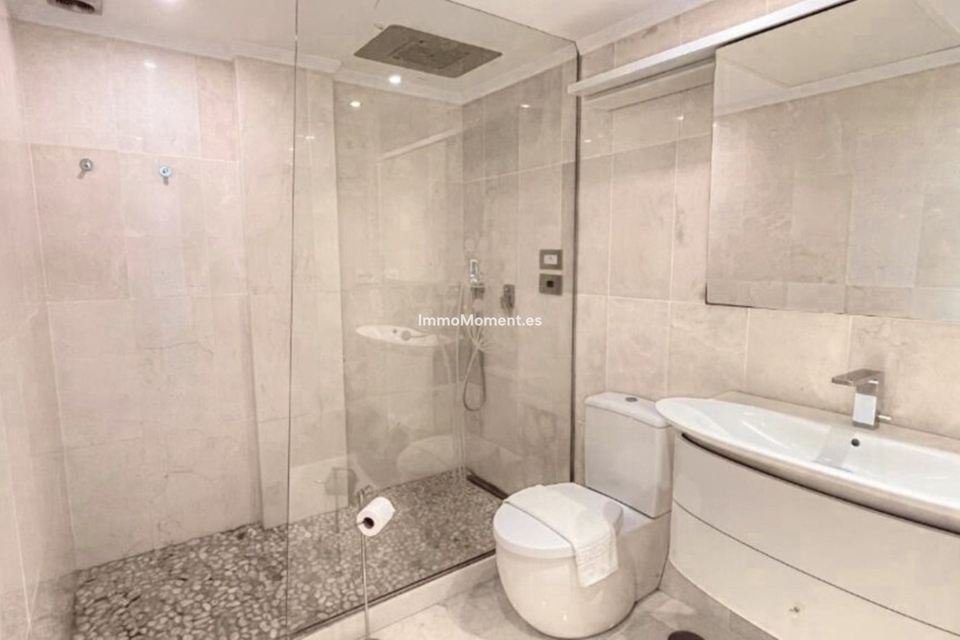 Wiederverkauf - Wohnung - Marbella - Nueva Andalucía