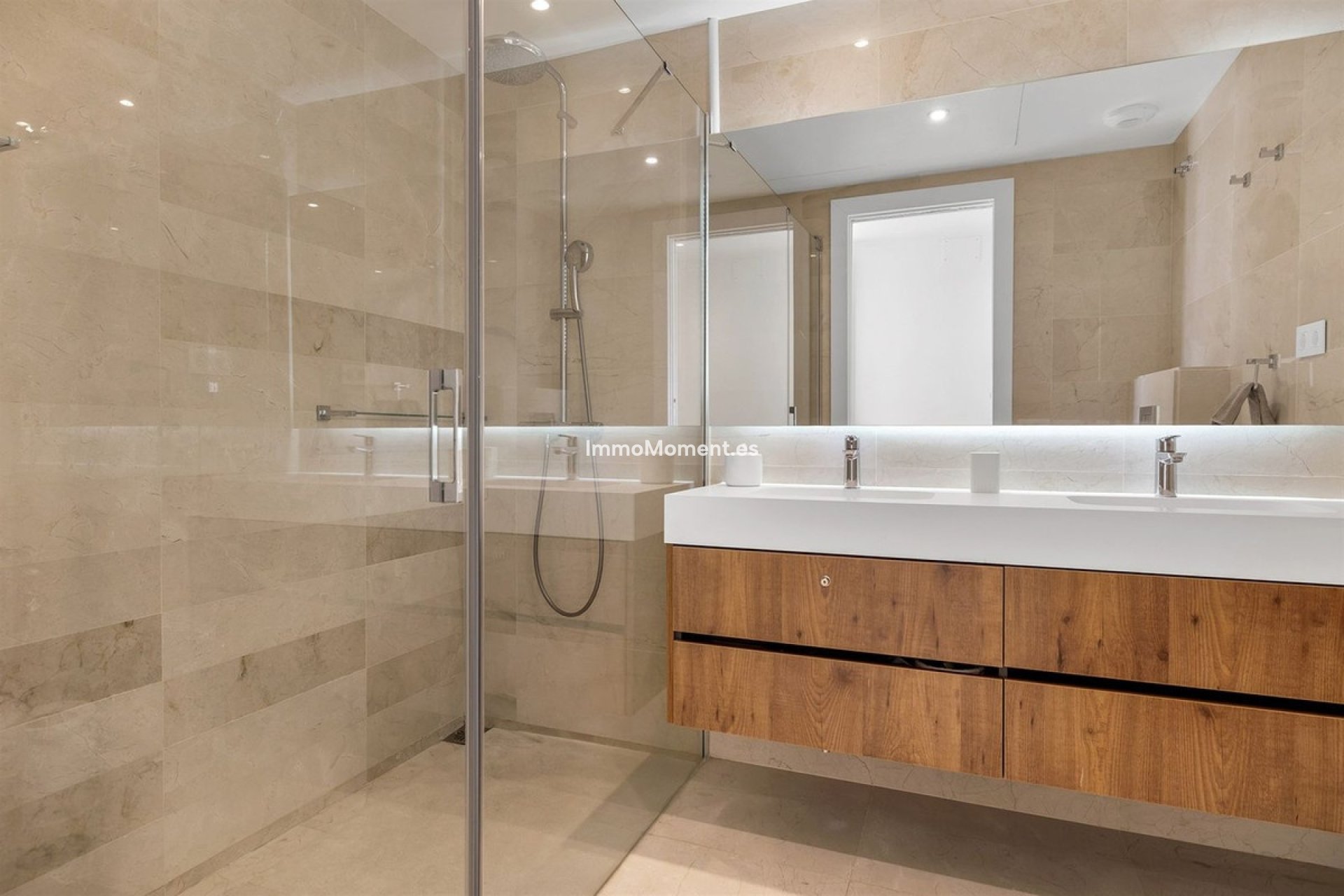 Wiederverkauf - Wohnung - Marbella - Nueva Andalucía