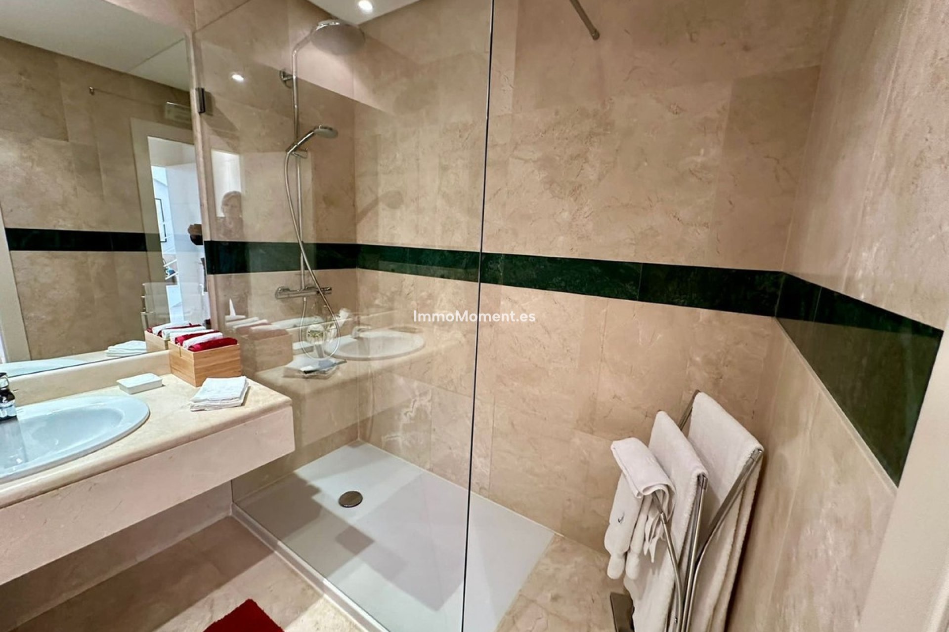 Wiederverkauf - Wohnung - Marbella - Nueva Andalucía