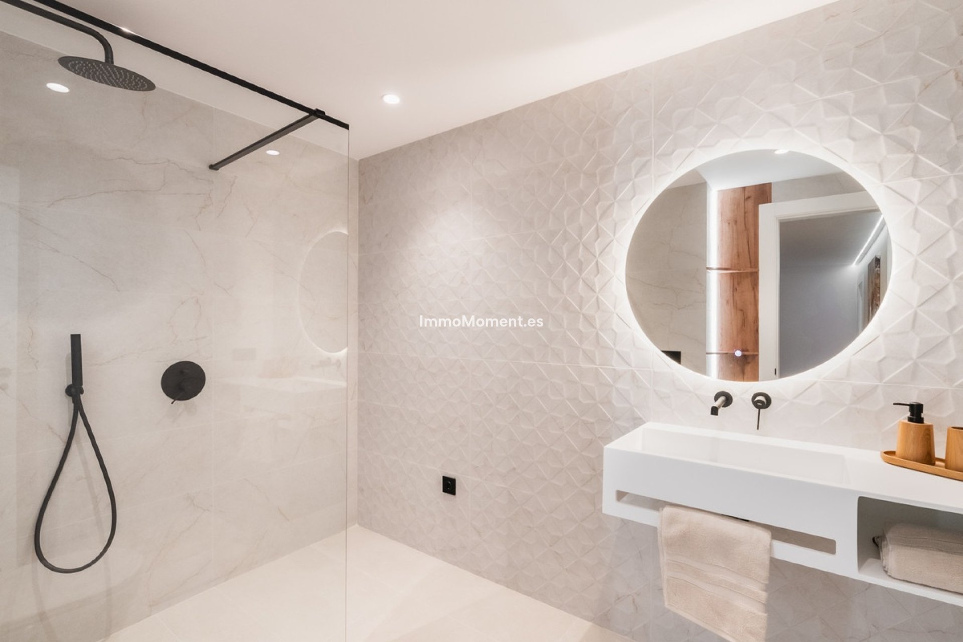 Wiederverkauf - Wohnung - Marbella - Nueva Andalucía