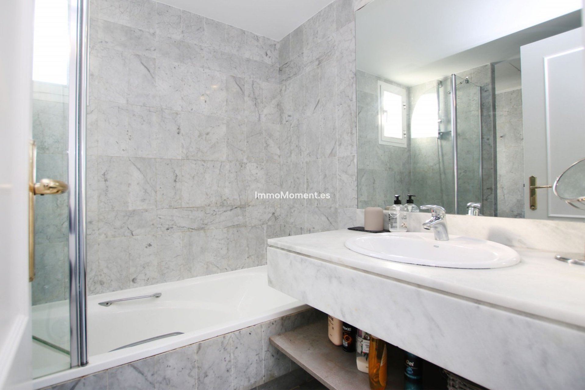 Wiederverkauf - Wohnung - Marbella - Nueva Andalucía