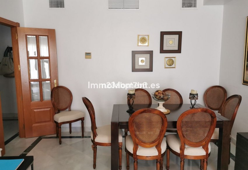 Wiederverkauf - Wohnung - Marbella - Nueva Andalucía