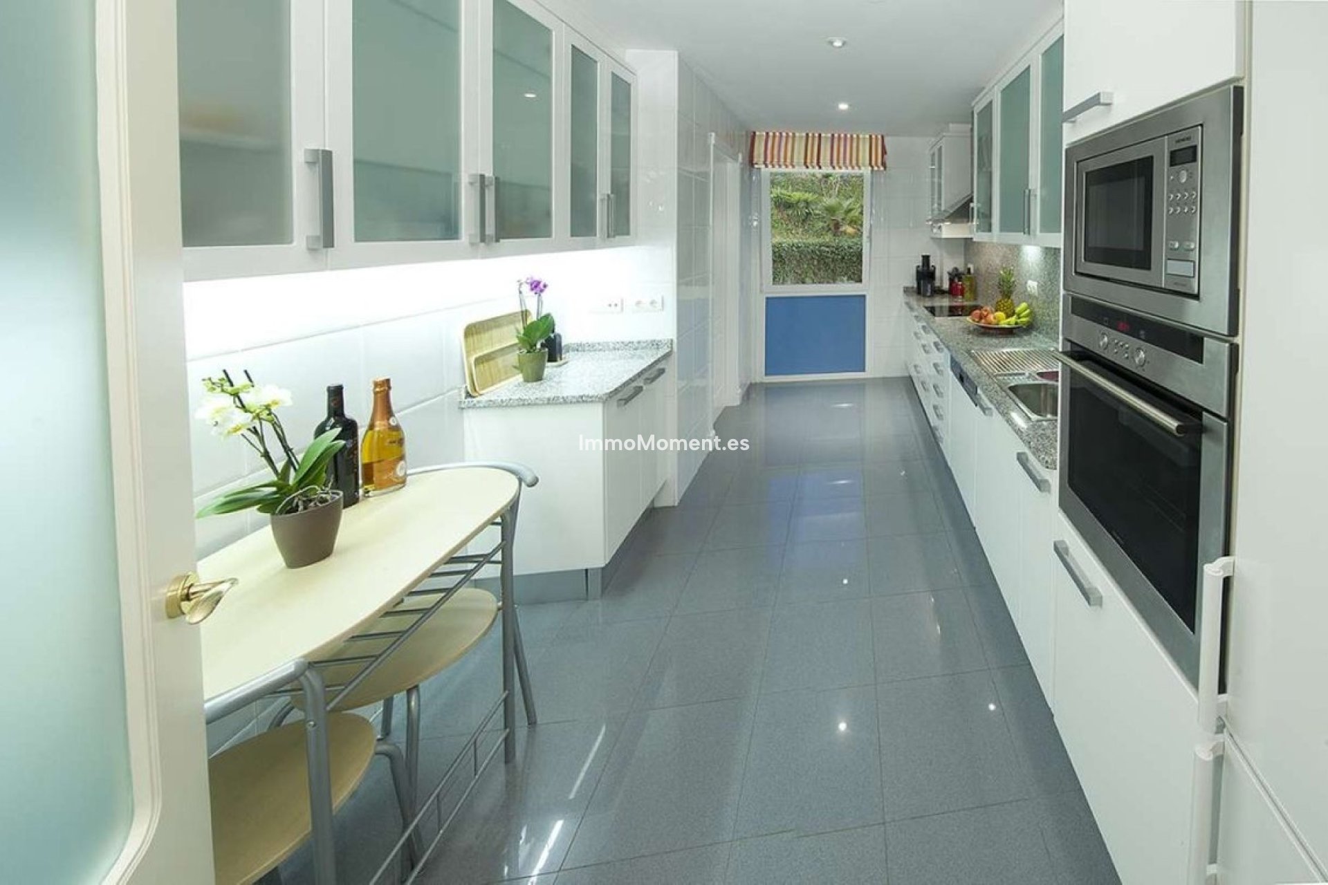 Wiederverkauf - Wohnung - Marbella - Nueva Andalucía