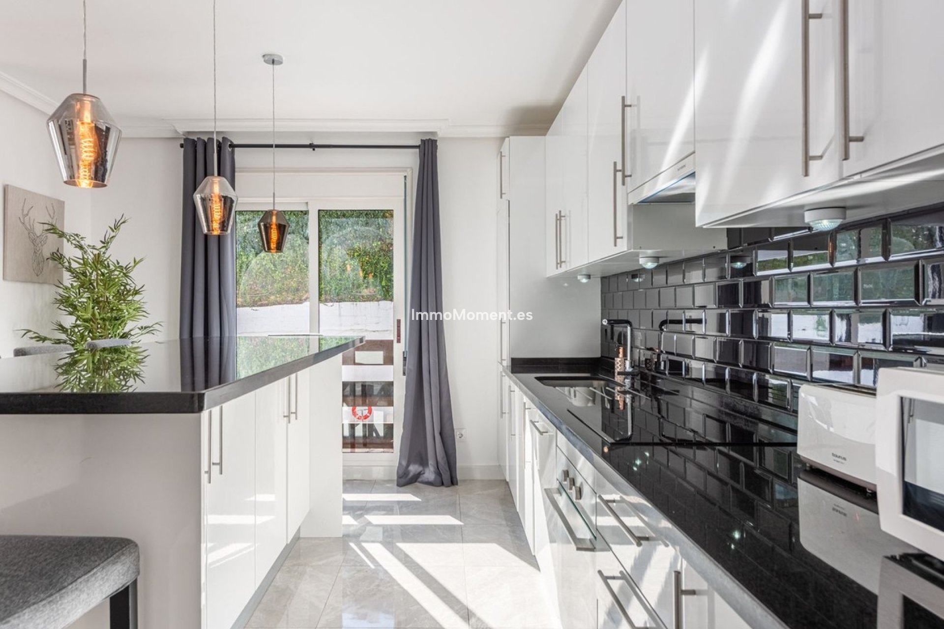 Wiederverkauf - Wohnung - Marbella - Nueva Andalucía