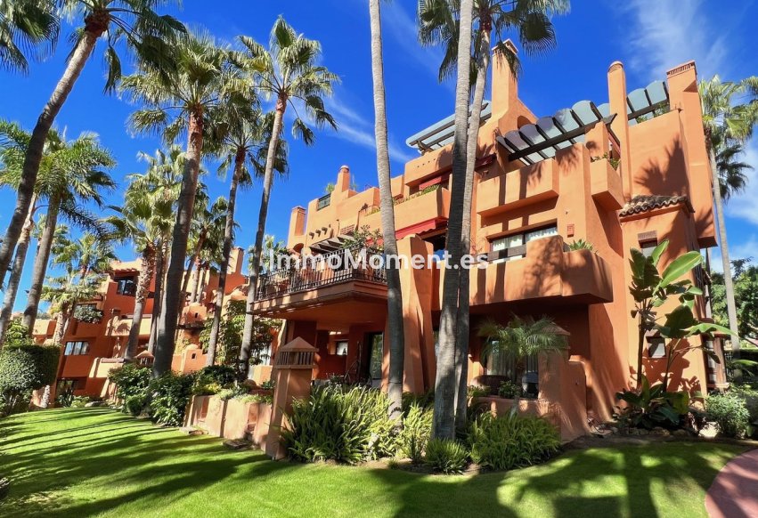 Wiederverkauf - Wohnung - Marbella - Nueva Andalucía