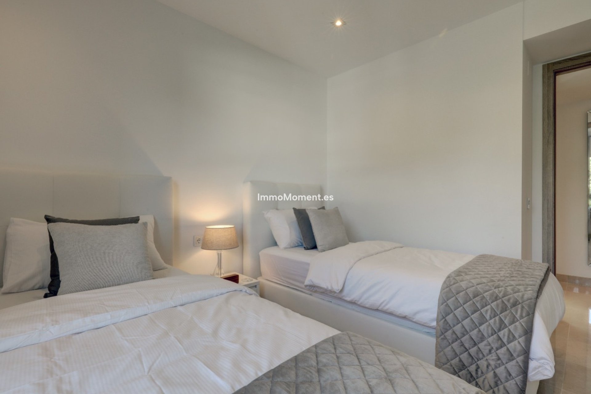 Wiederverkauf - Wohnung - Marbella - Nueva Andalucía