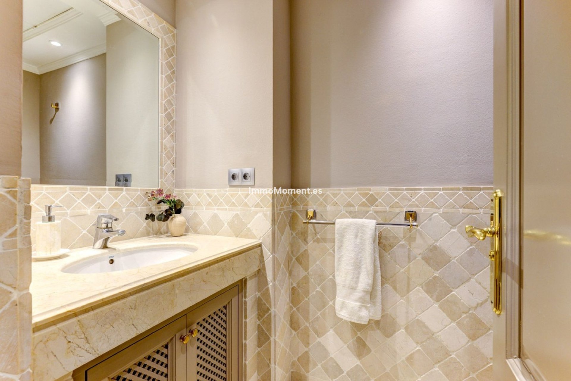 Wiederverkauf - Wohnung - Marbella - Nueva Andalucía