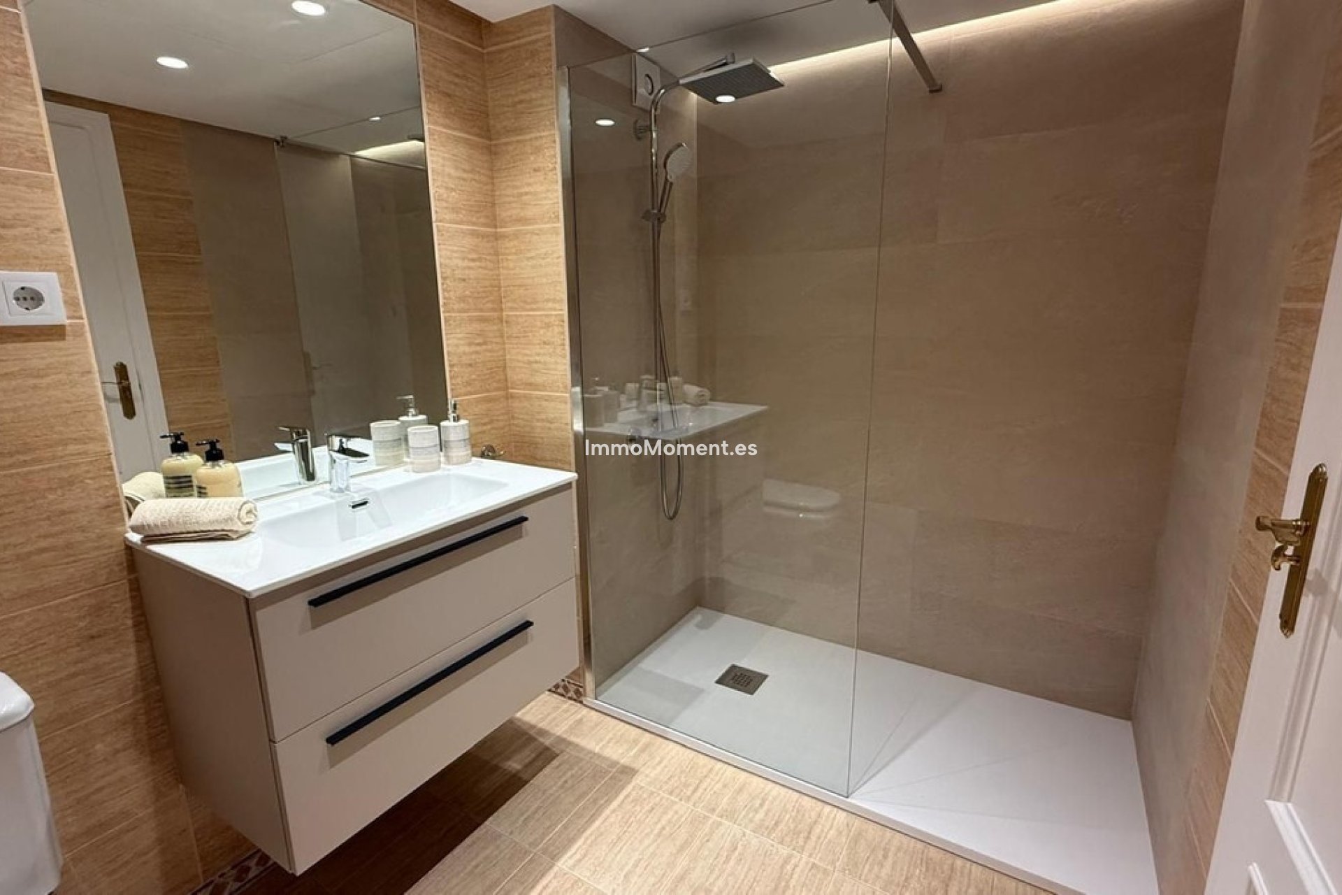 Wiederverkauf - Wohnung - Marbella - Nueva Andalucía