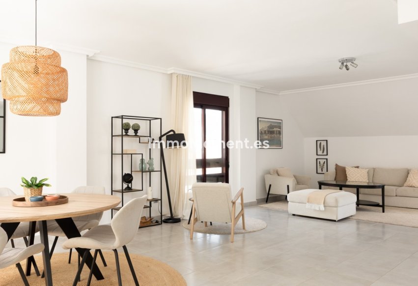 Wiederverkauf - Wohnung - Marbella - Nueva Andalucía