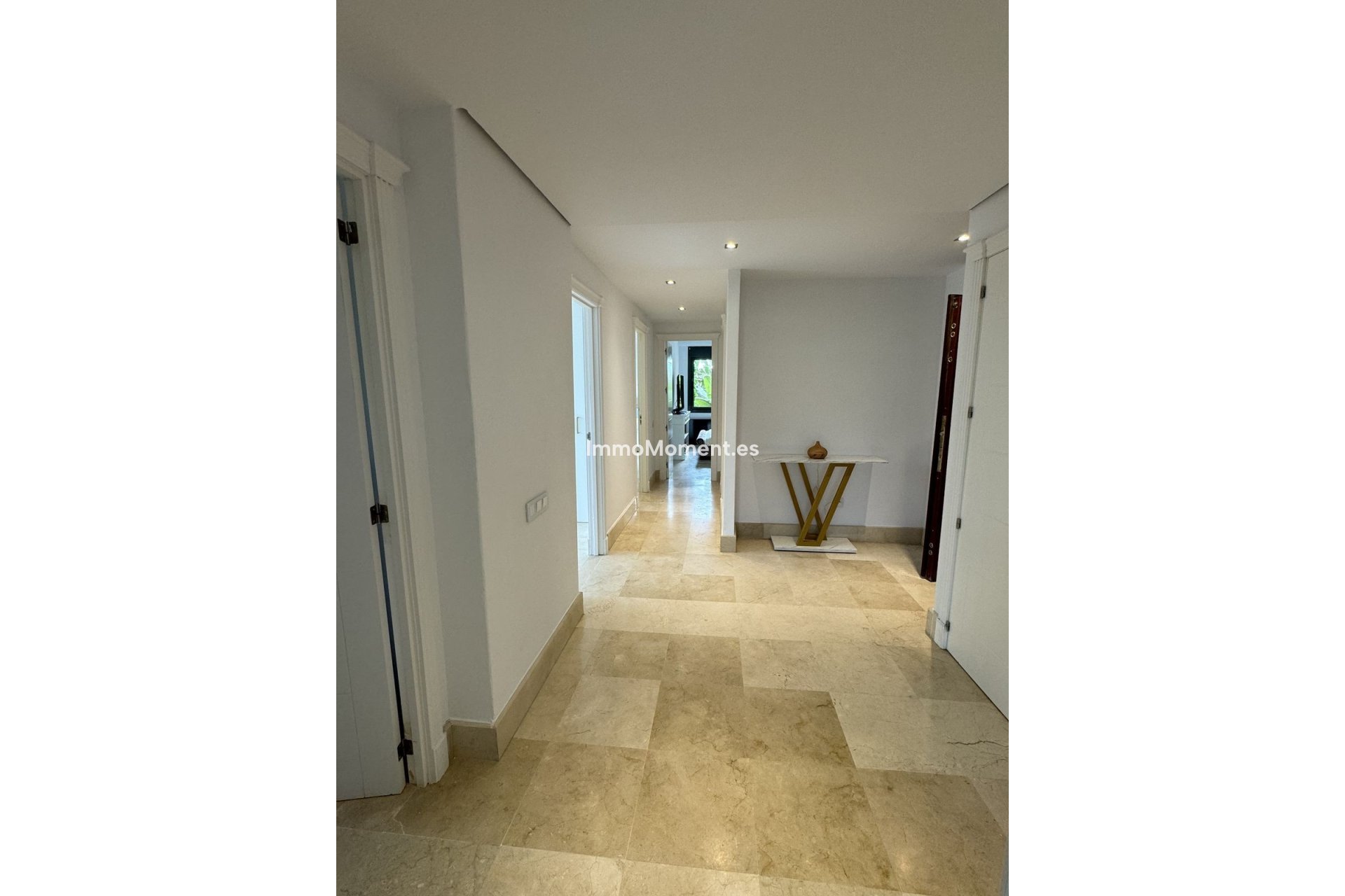 Wiederverkauf - Wohnung - Marbella - Nueva Andalucía