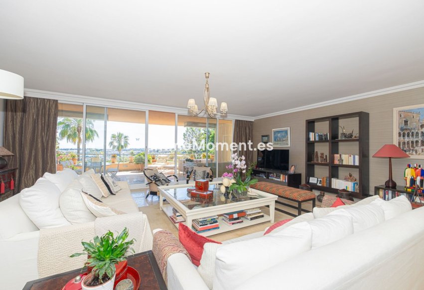 Wiederverkauf - Wohnung - Marbella - Nueva Andalucía