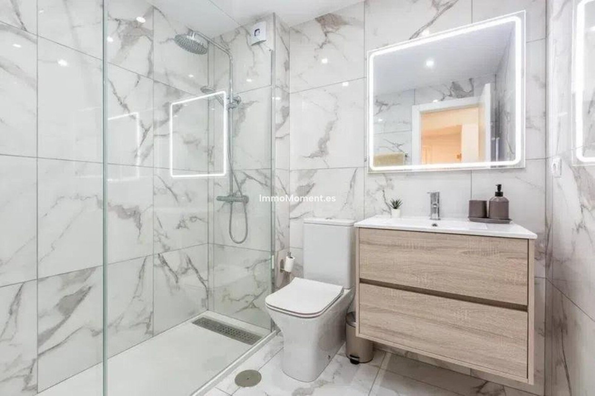 Wiederverkauf - Wohnung - Marbella - Nueva Andalucía