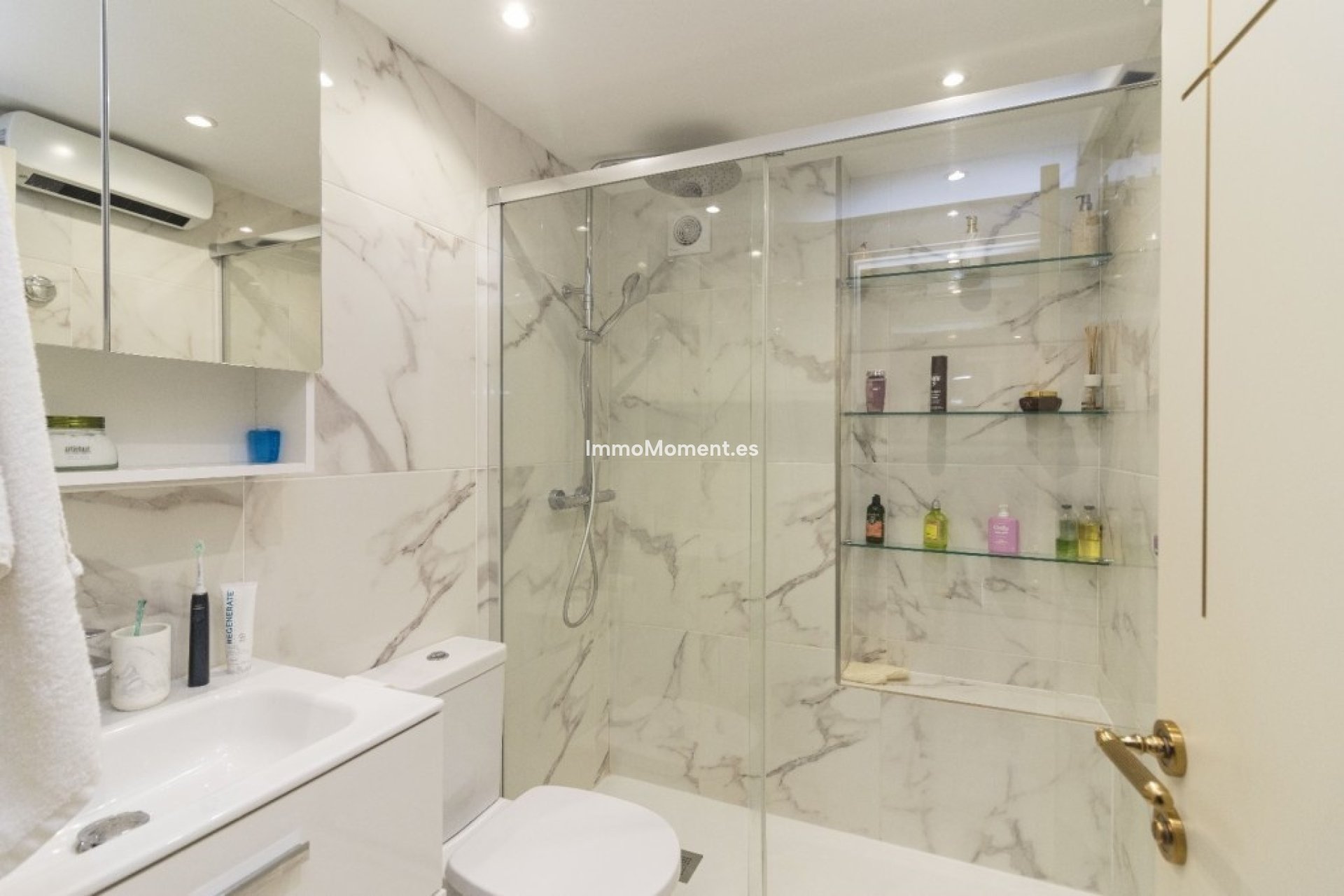 Wiederverkauf - Wohnung - Marbella - Puerto Banús