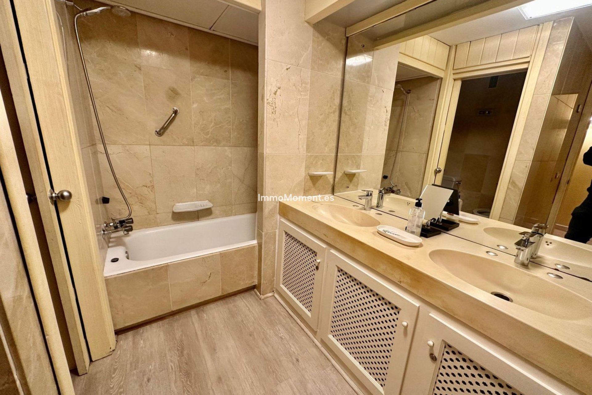 Wiederverkauf - Wohnung - Marbella - Puerto Banús