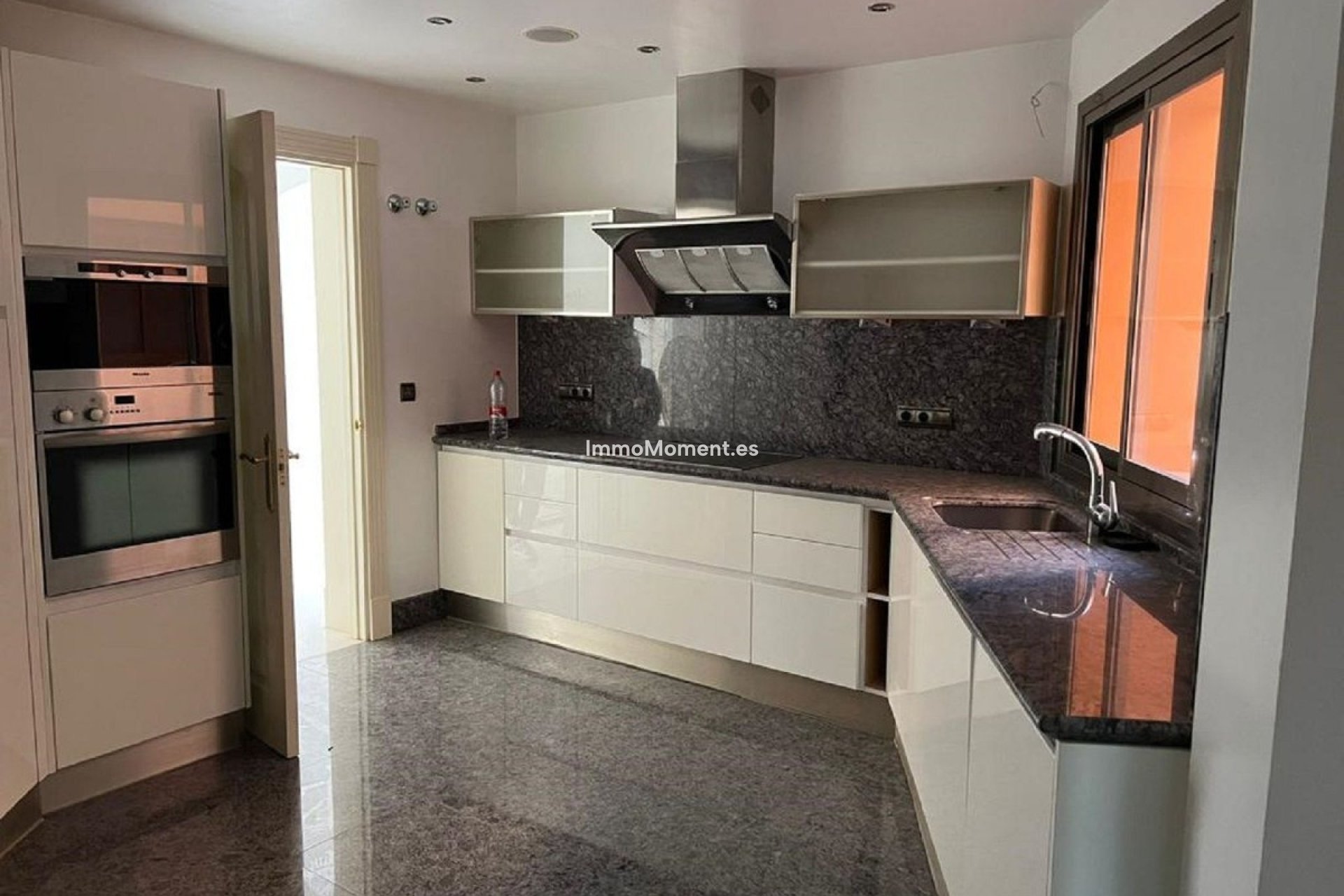 Wiederverkauf - Wohnung - Marbella - Puerto Banús