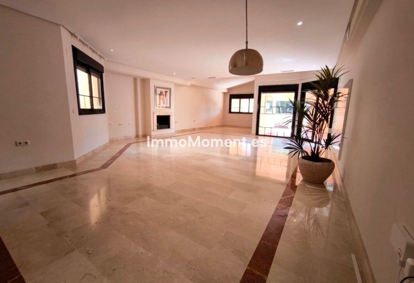 Wiederverkauf - Wohnung - Marbella - Puerto Banús