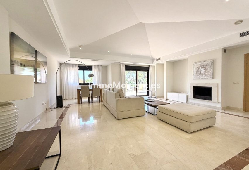 Wiederverkauf - Wohnung - Puerto Banús