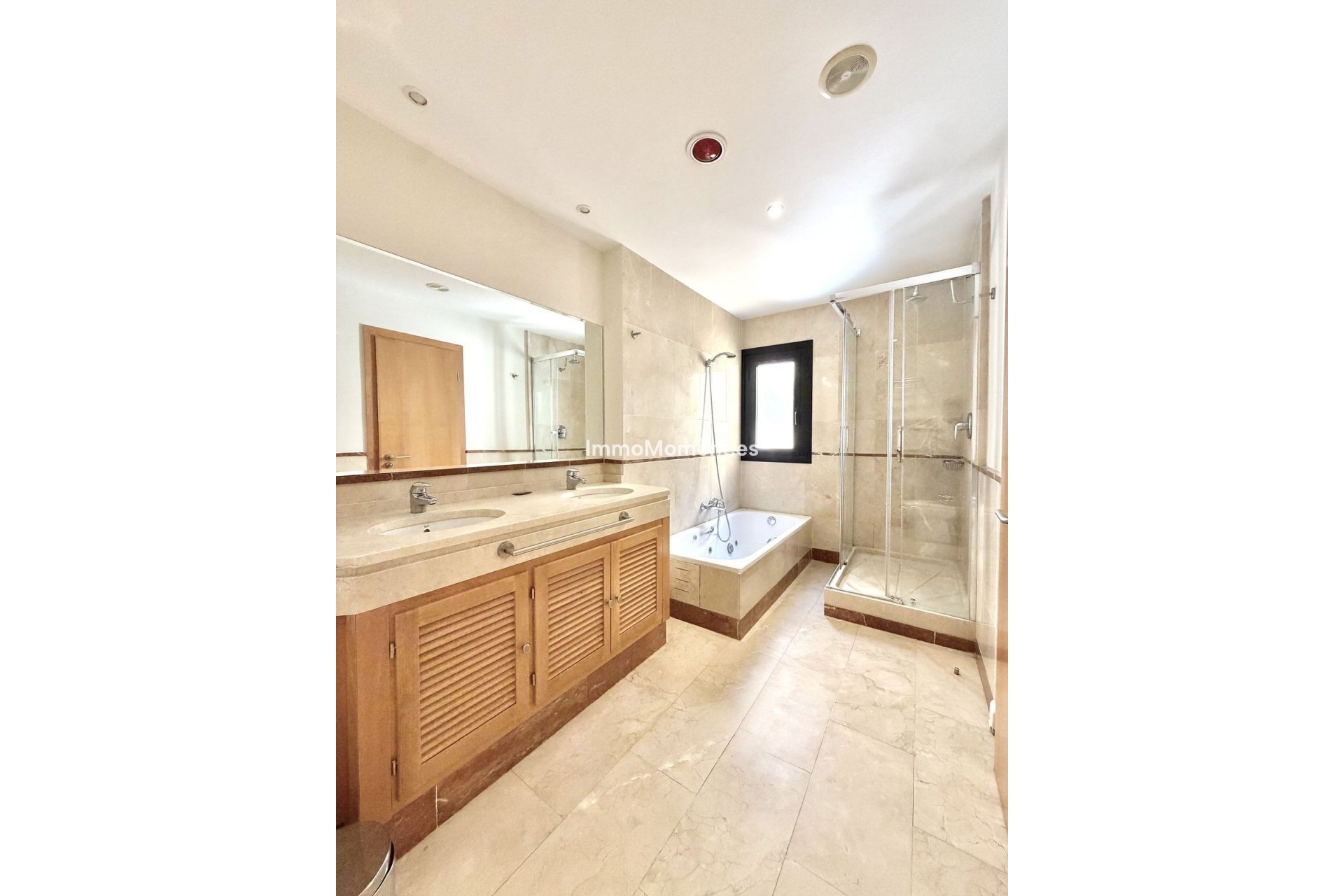 Wiederverkauf - Wohnung - Puerto Banús