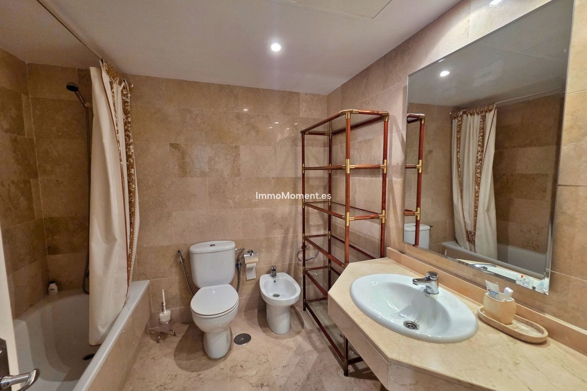 Wiederverkauf - Wohnung - Puerto Banús
