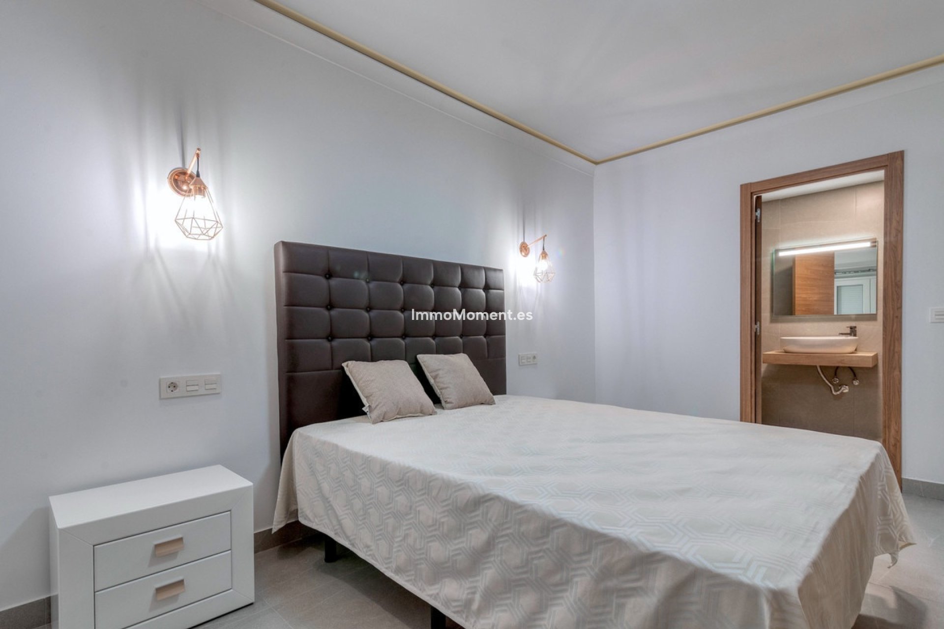Wiederverkauf - Wohnung - Puerto Banús