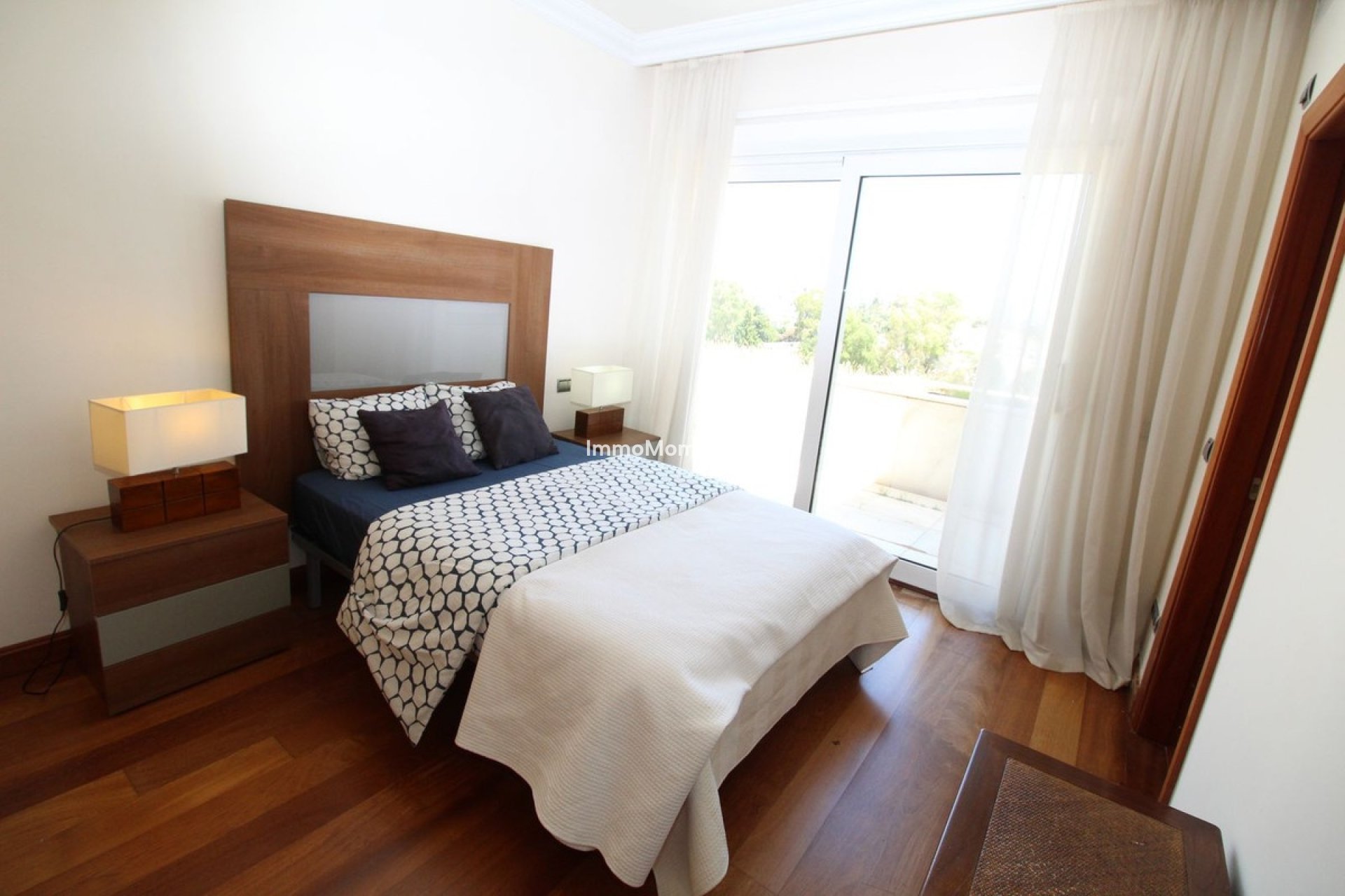 Wiederverkauf - Wohnung - Puerto Banús