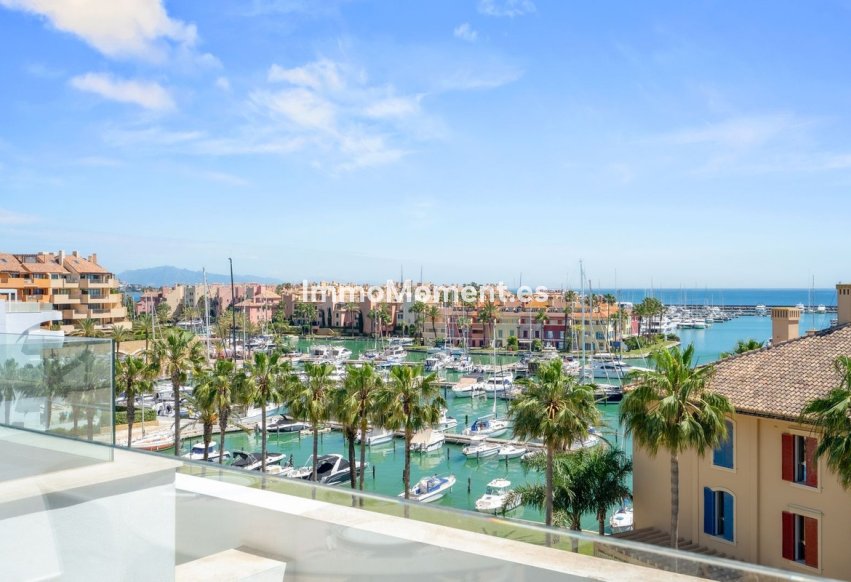 Wiederverkauf - Wohnung - Sotogrande - Sotogrande Puerto